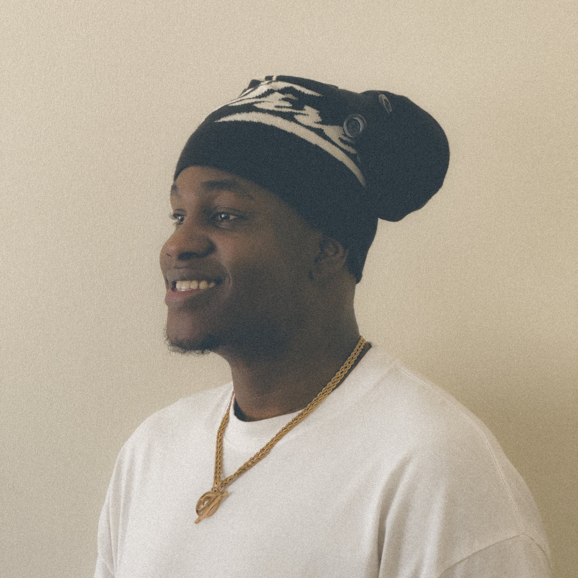 SLOUCH BEANIE