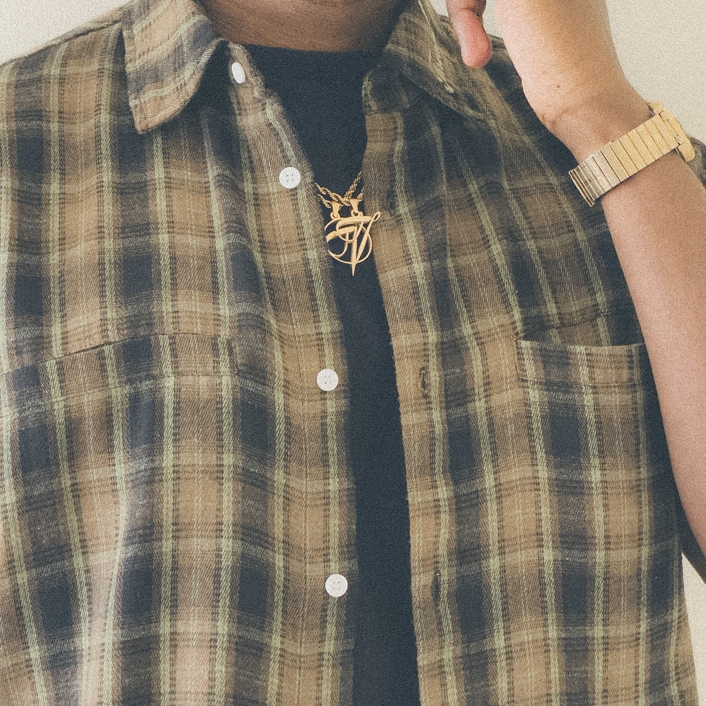 'ESSENCE' Short Sleeve Shirt
